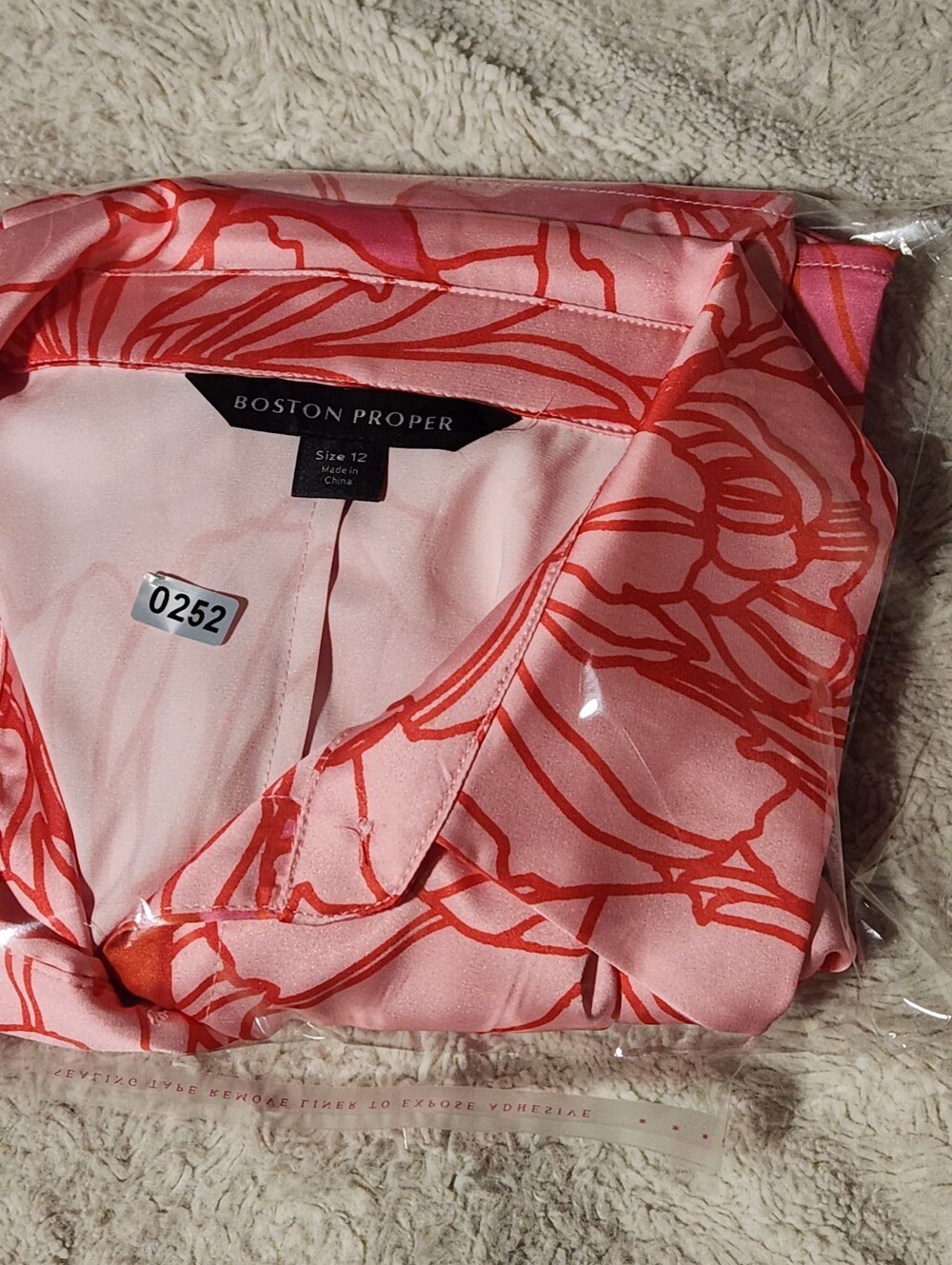 Boston Proper Sophia Blouse 12 Pink Floral Silk Charmeuse Button Up Top EUC - Picture 11 of 11